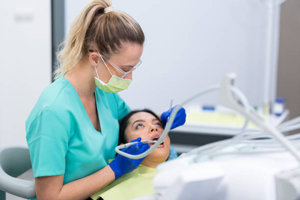 Best Holiday Emergency Dentist in Ithaca, MI